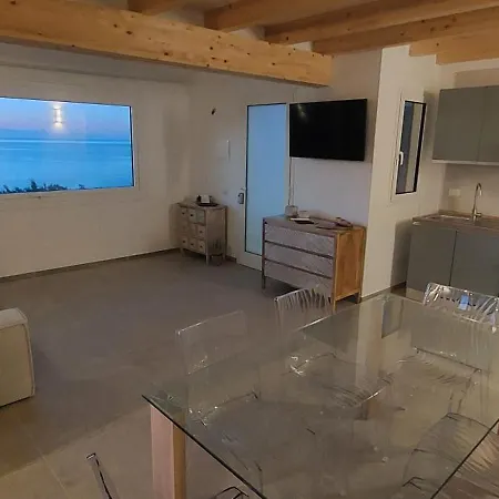 Fronte Mare Nyaraló Simius